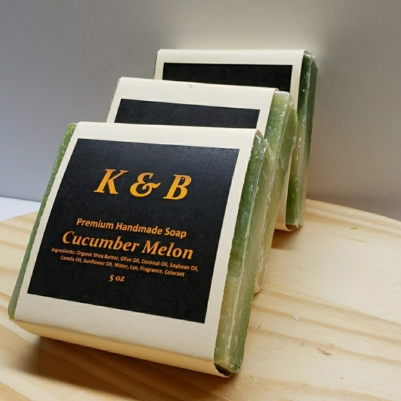 CUCUMBER MELON Premium Handmade Natural Bar Soap, 5 oz (3 pack) - Picture 2 of 5